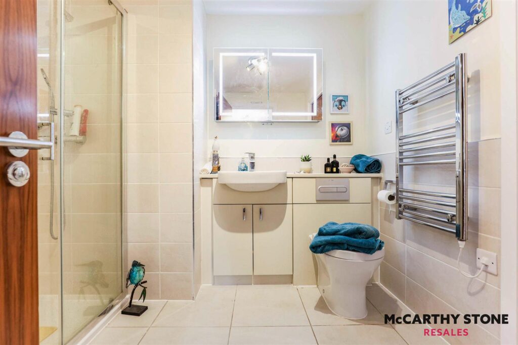 Orchard Gate, Banbury Road, Stratford-Upon-Avon, CV37 7HT