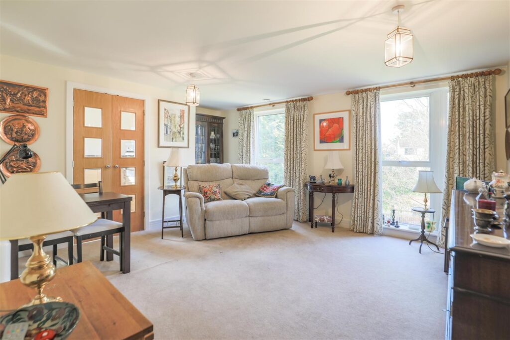 Glenhills Court, Little Glen Road, Glen Parva, Leicester