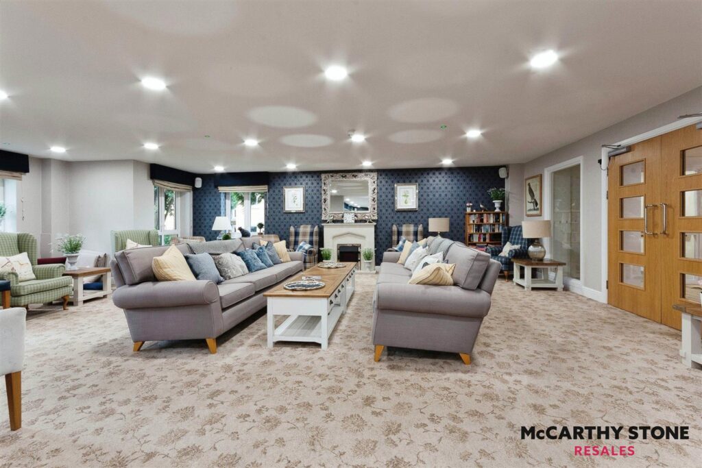 Wardington Court, Welford Road, Northampton, Northamptonshire NN2 8FR