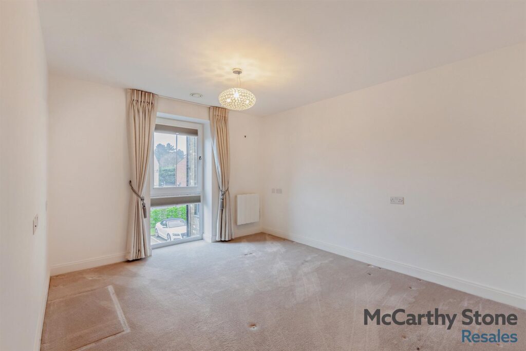 Miami House, Princes Road, Chelmsford, Essex, CM2 9GE