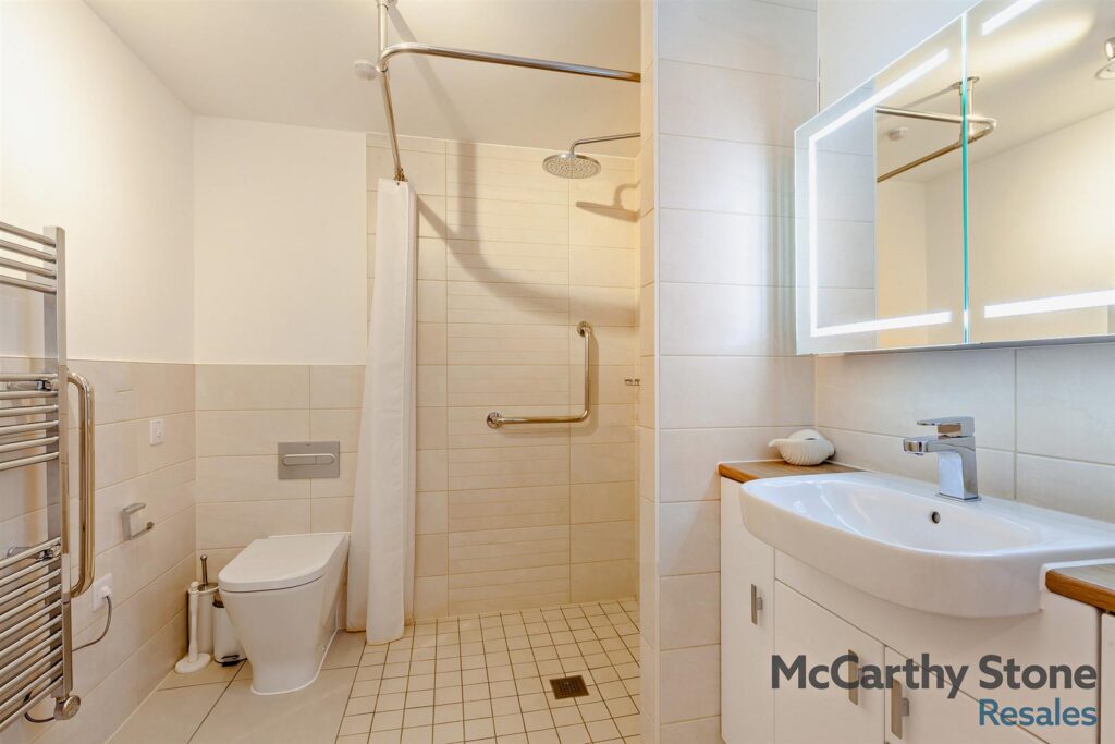 Miami House, Princes Road, Chelmsford, Essex, CM2 9GE