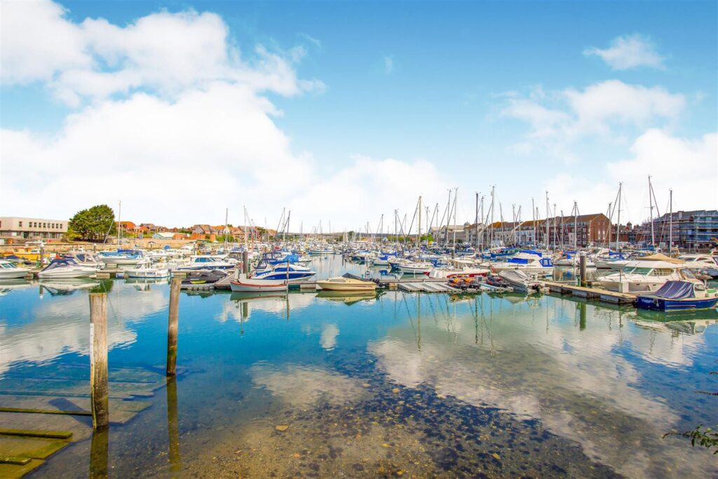 Harbour Lights, North Quay, Weymouth