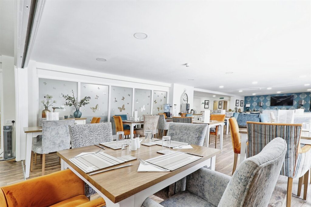 Miami House, Princes Road, Chelmsford, Essex, CM2 9GE
