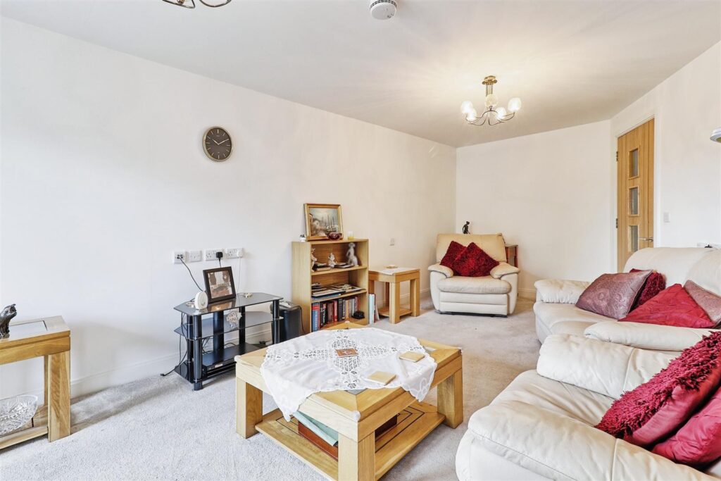 Miami House, Princes Road, Chelmsford, Essex, CM2 9GE