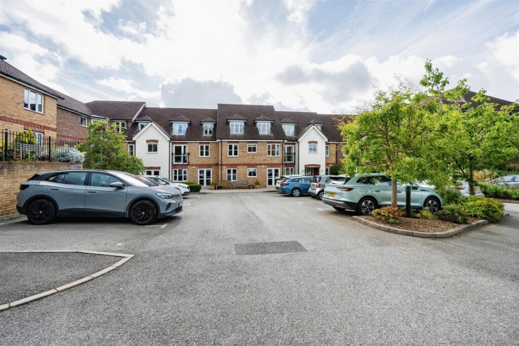 St Rumbolds Court, Buckingham Road, Brackley