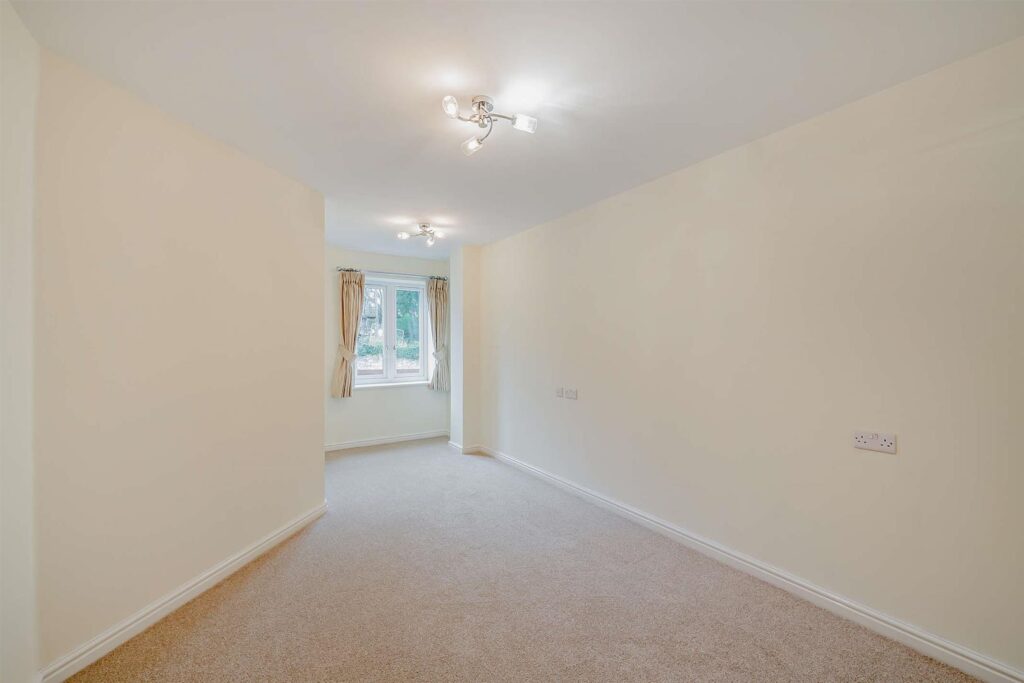 Roswell Court, Douglas Avenue, Exmouth