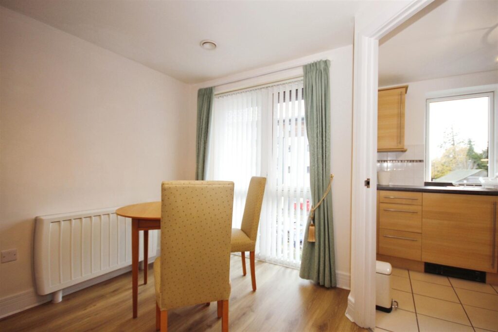 Wilton Court, Southbank Road, Kenilworth, CV8 1RX