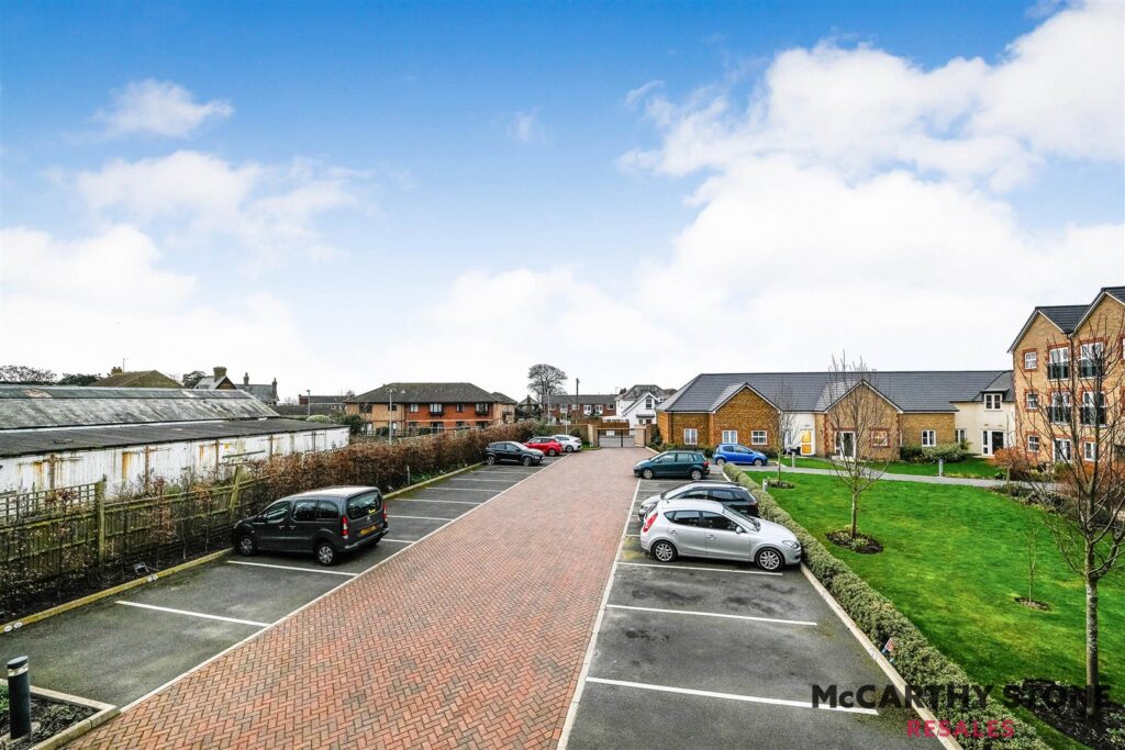 38 Eastland Grange, 16 Valentine Road, Hunstanton, PE36 5FA