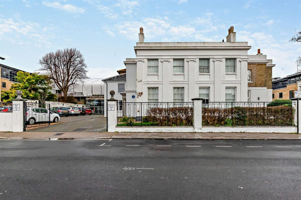 Amelia Court, Union Place, Worthing