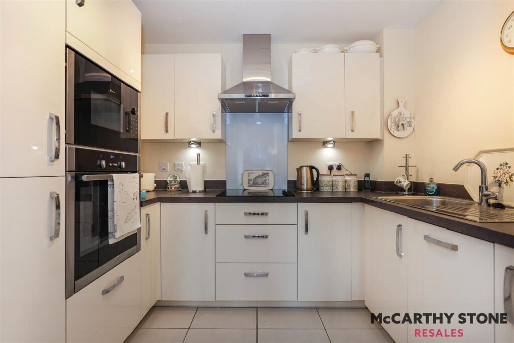 Harvard Place, Stratford-Upon-Avon, Warwickshire CV37 8GA