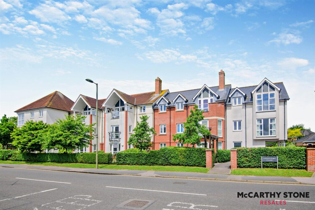 Farringford Court, Avenue Road, Lymington, Hampshire, SO41 9PA
