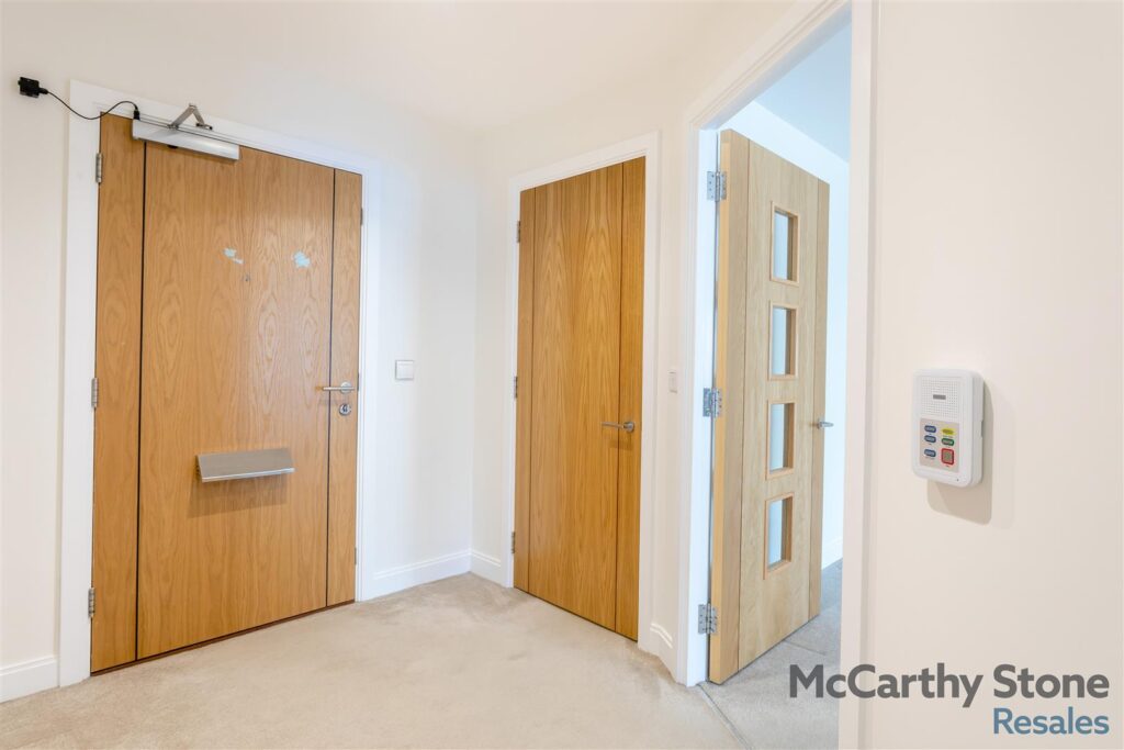 Roslyn Court, Lisle Lane, Ely, Cambridgeshire, CB7 4FA