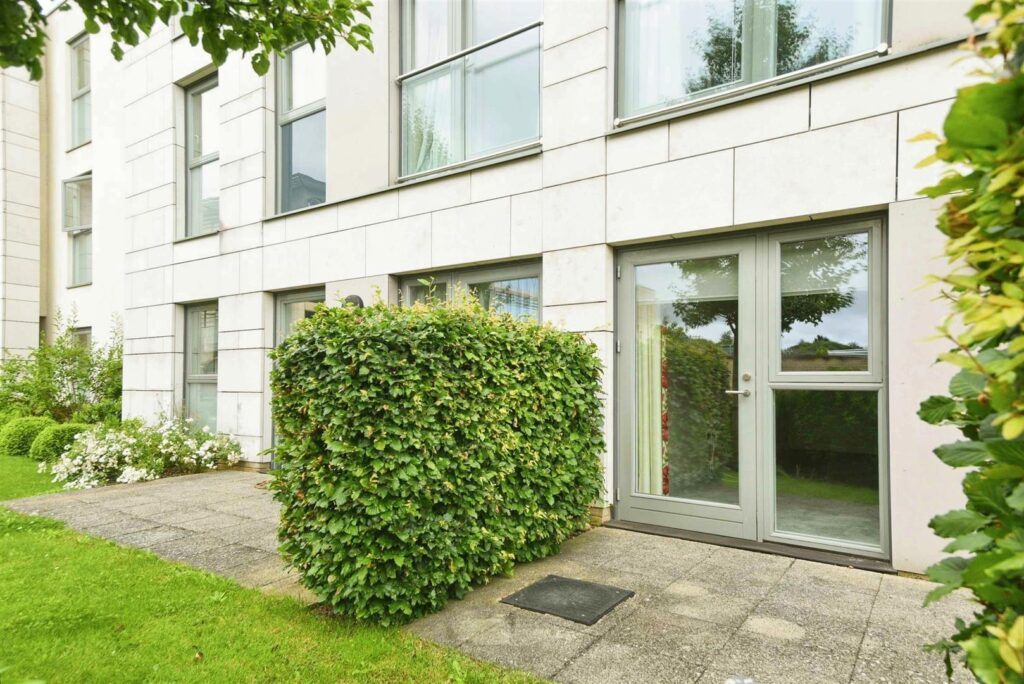 Bath Gate Place, Hammond Way, Cirencester