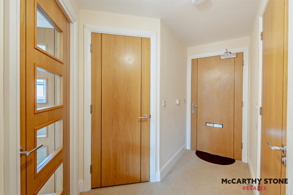 Handford Road, Ipswich, Suffolk, IP1 2GD