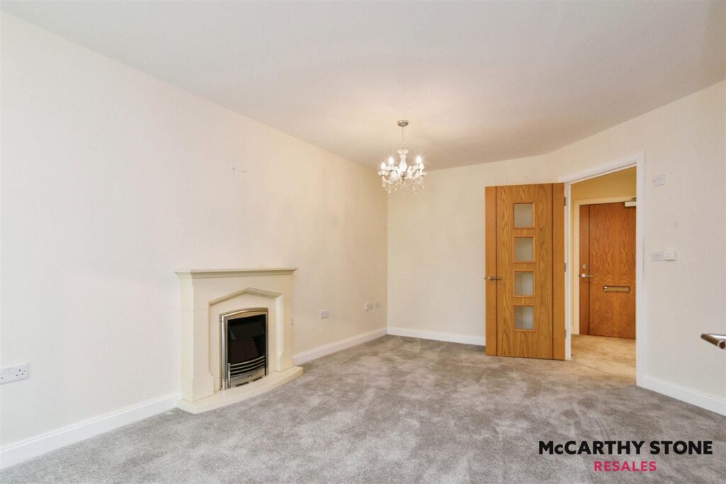Bath Gate Place, Hammond Way, Cirencester
