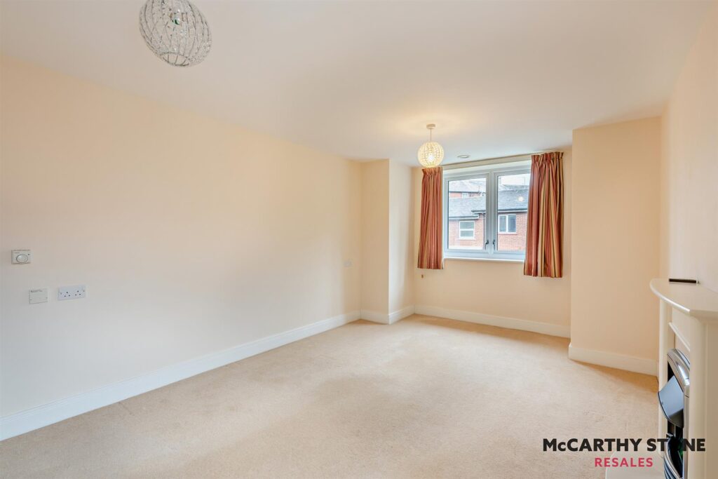Handford Road, Ipswich, Suffolk, IP1 2GD