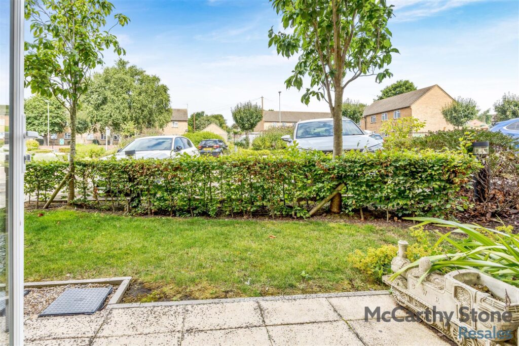 Roslyn Court, Lisle Lane, Ely, Cambridgeshire, CB7 4FA