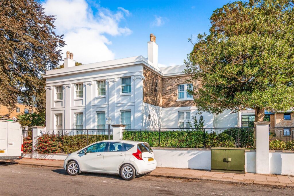 Amelia Court, Union Place, Worthing