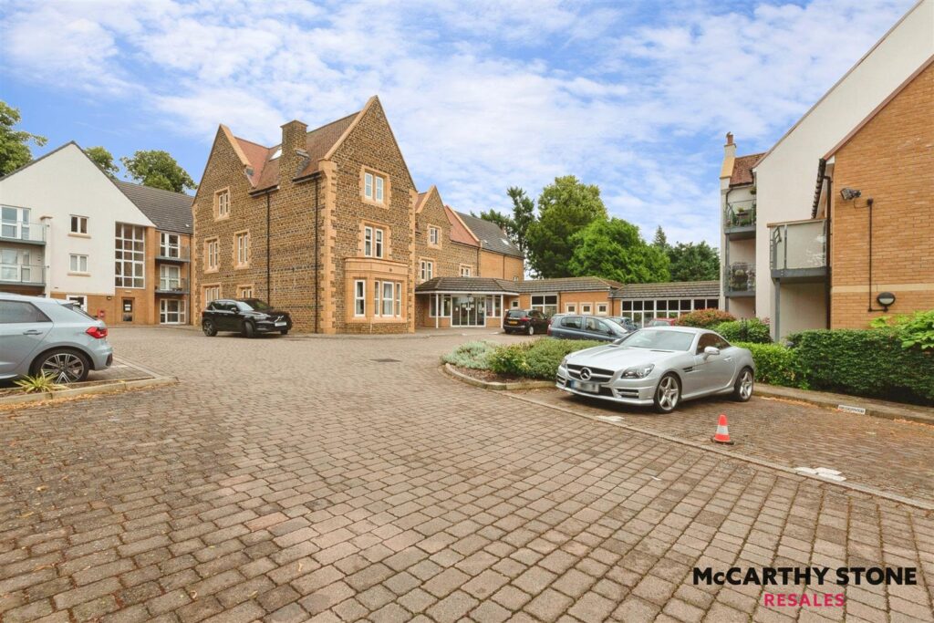 Wardington Court, Welford Road, Northampton, NN2 8FR