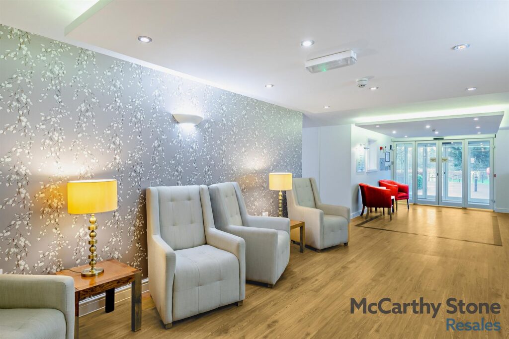 Ellisfields Court, Mount St, Taunton, TA1 3SS