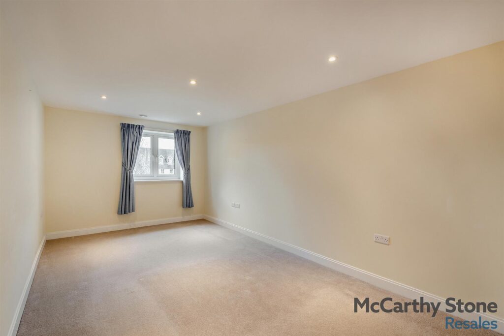 Squire Court, Raleigh Mead, South Molton Devon