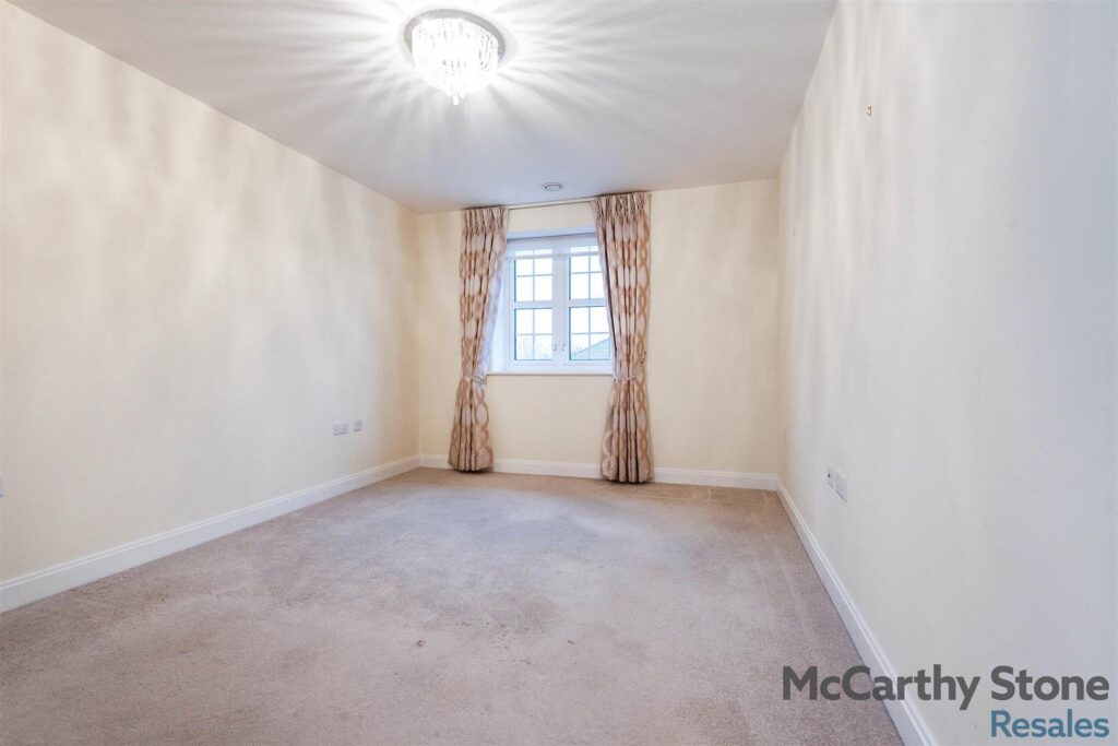 Parkland Place, Shortmead Street, Biggleswade, Bedfordshire, SG18 0RE