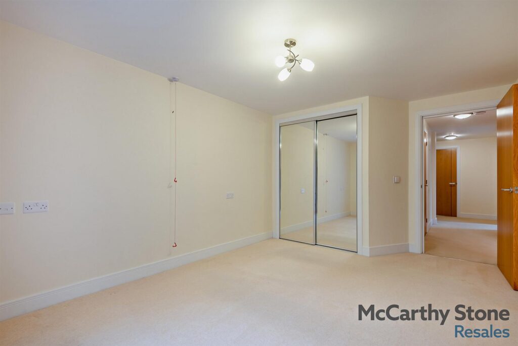 38 Cartwright Court, 2 Victoria Road, Malvern, Worcestershire, WR14 2GE