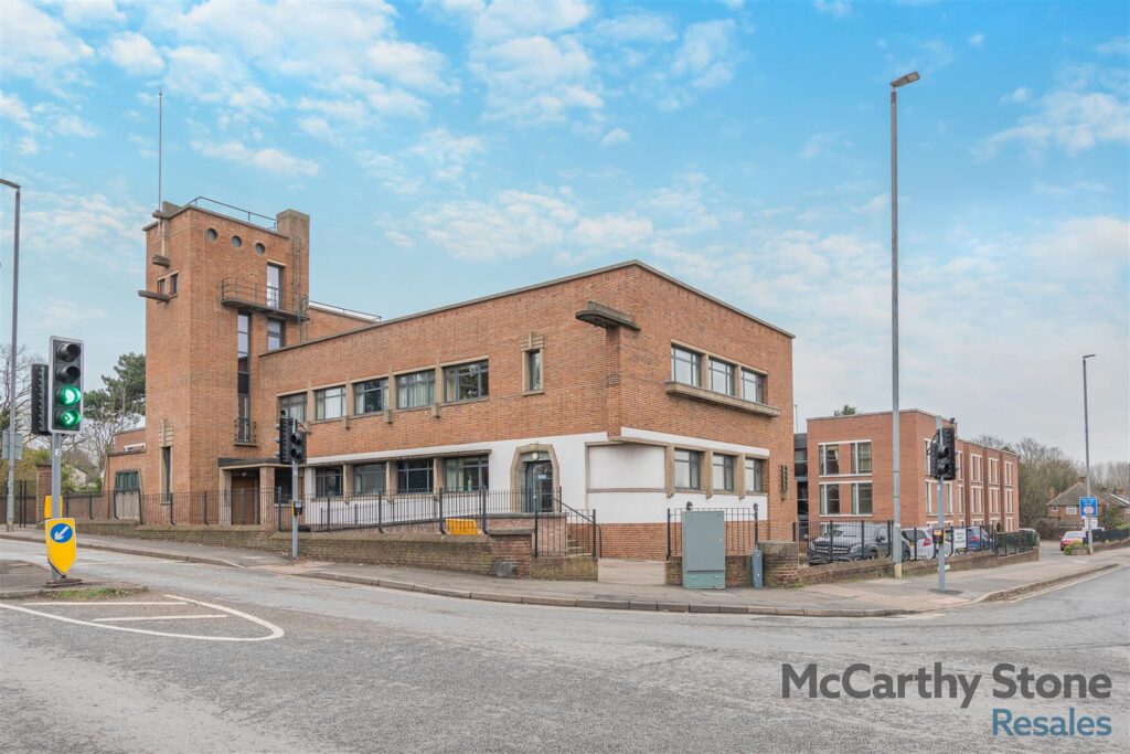 Glenhills Court, Little Glen Road, Glen Parva, Leicester