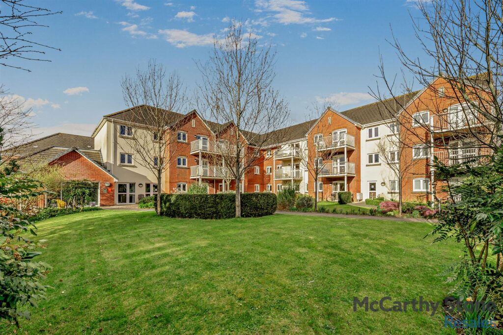 Squire Court, Raleigh Mead, South Molton Devon