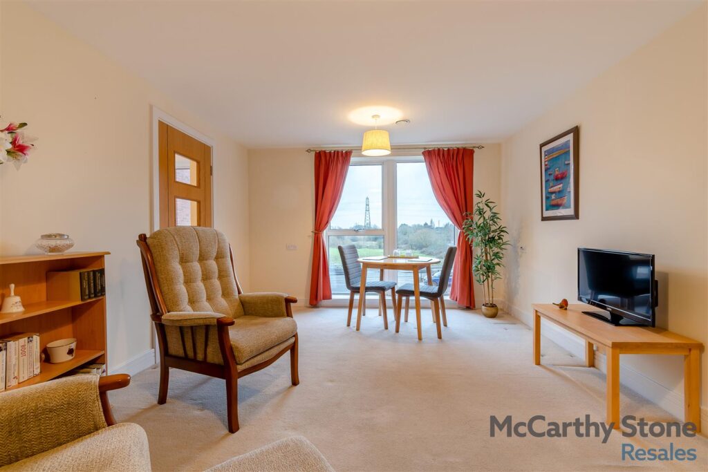 Glenhills Court, Little Glen Road, Glen Parva, Leicester
