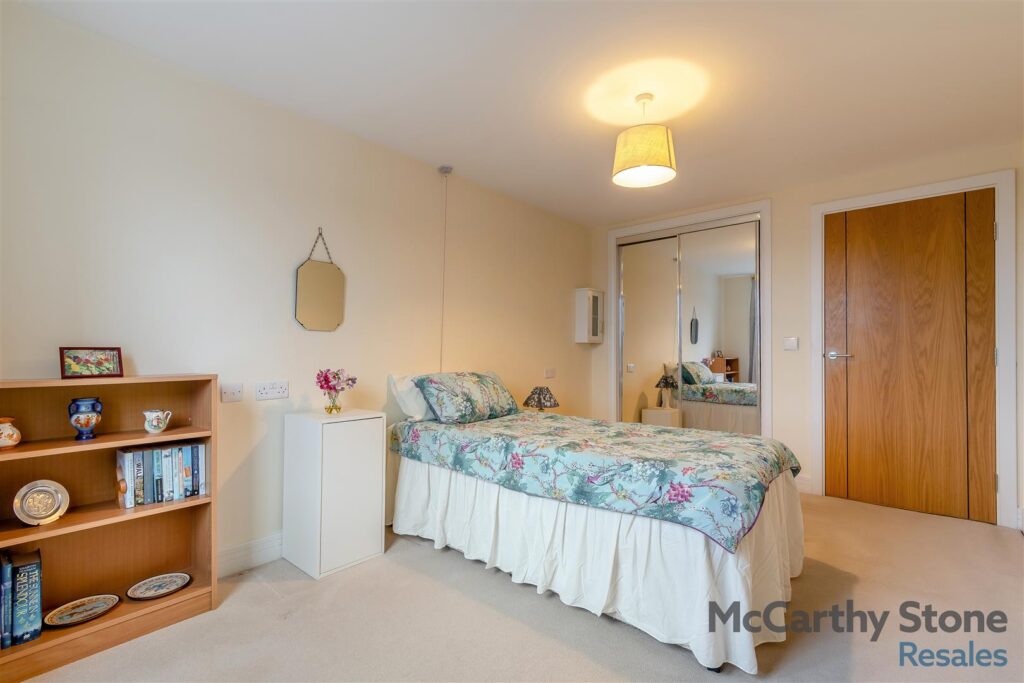 Glenhills Court, Little Glen Road, Glen Parva, Leicester