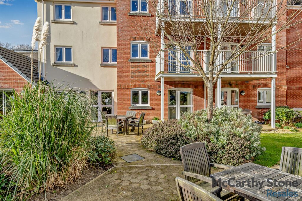 Squire Court, Raleigh Mead, South Molton Devon