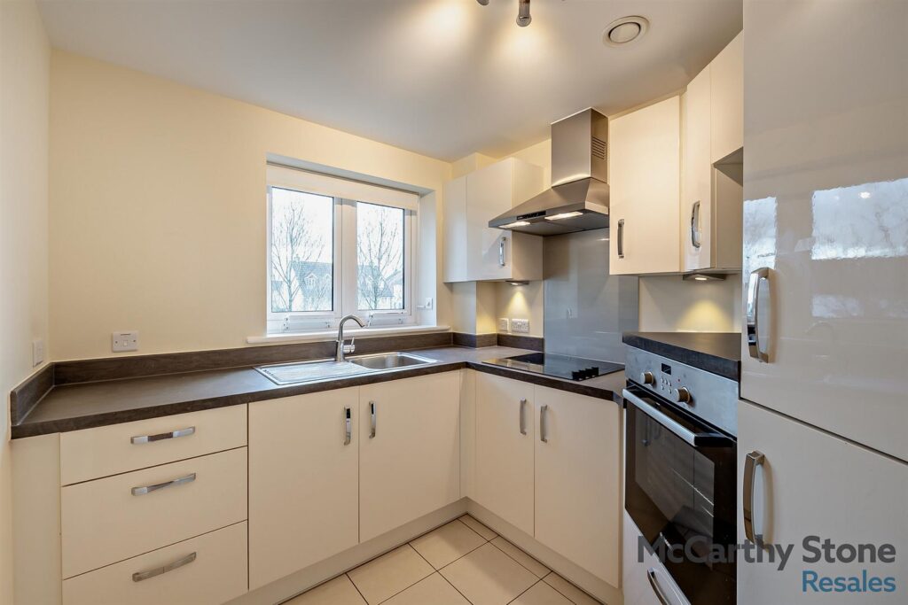 Squire Court, Raleigh Mead, South Molton Devon