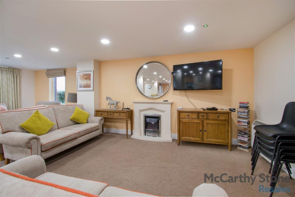 Glenhills Court, Little Glen Road, Glen Parva, Leicester