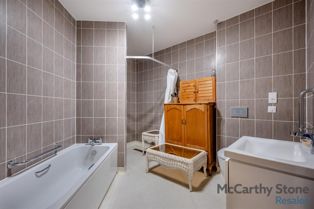 Ravenshaw Court, Four Ashes Road, Bentley Heath, Solihull