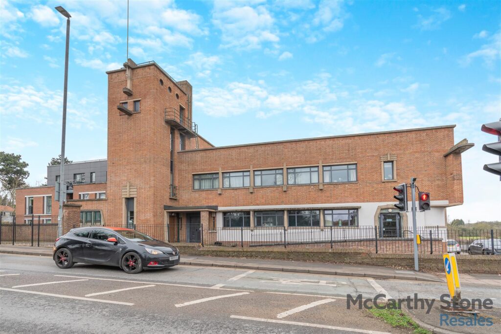 Glenhills Court, Little Glen Road, Glen Parva, Leicester