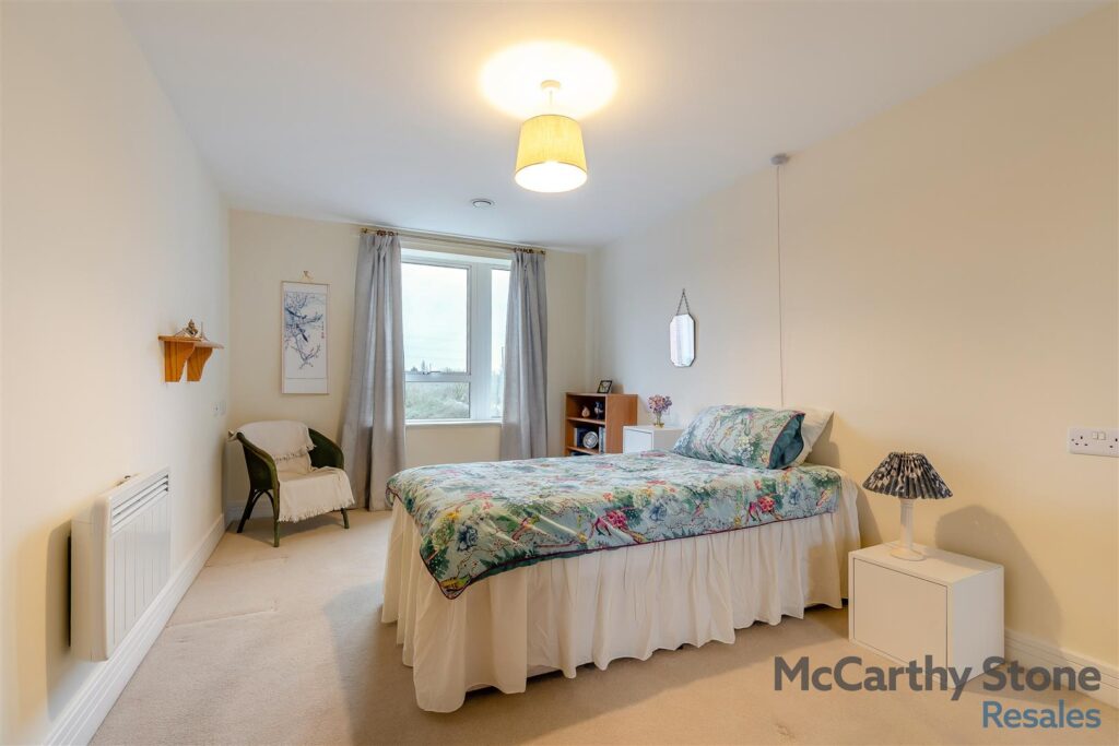 Glenhills Court, Little Glen Road, Glen Parva, Leicester