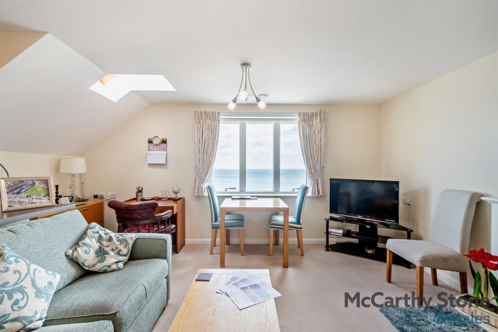 119 North Marine Road, Scarborough