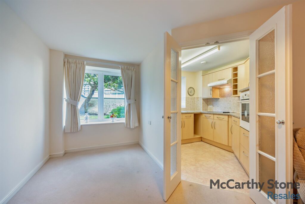 Amelia Court, Union Place, Worthing, BN11 1AH