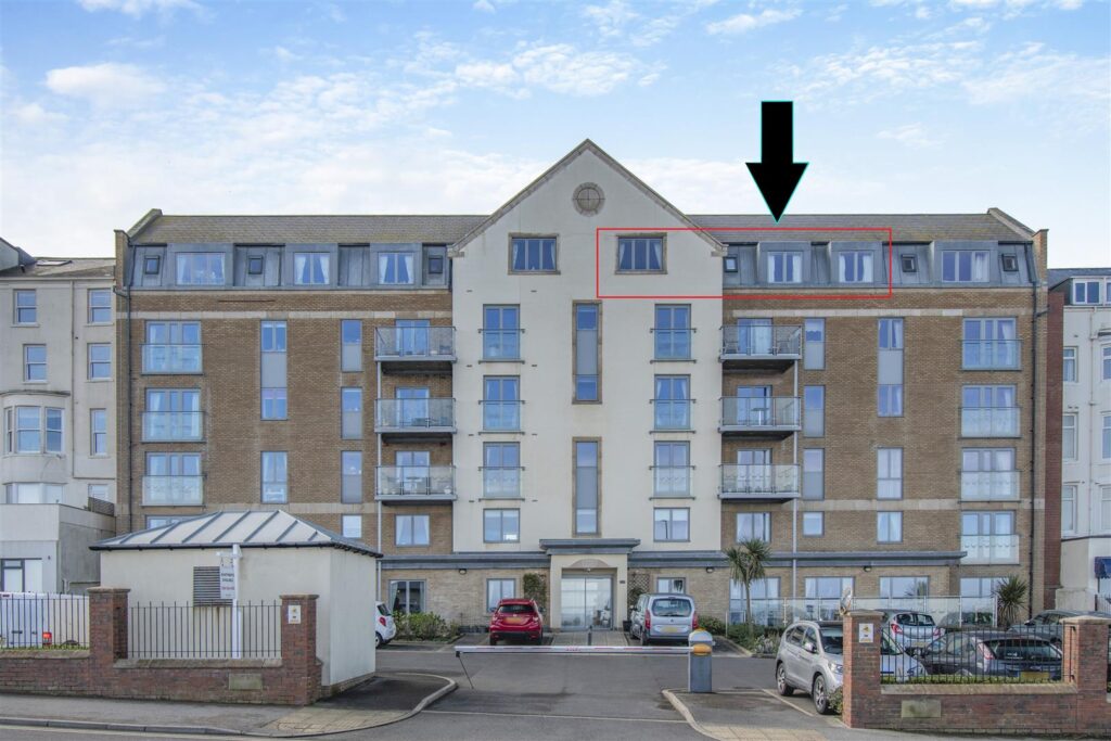 119 North Marine Road, Scarborough