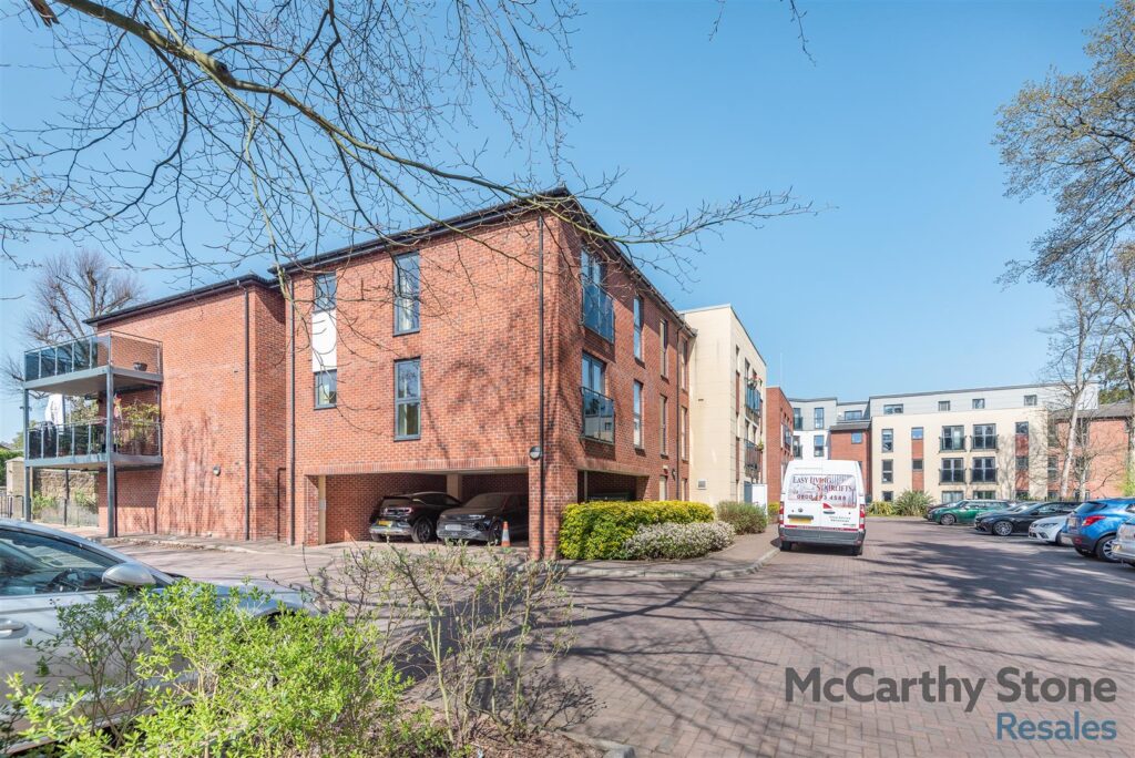 Thorneycroft, Wood Road, Tettenhall, Wolverhampton, West Midlands, WV6 8PR