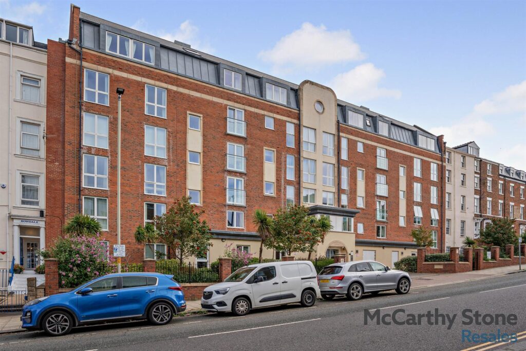 119 North Marine Road, Scarborough