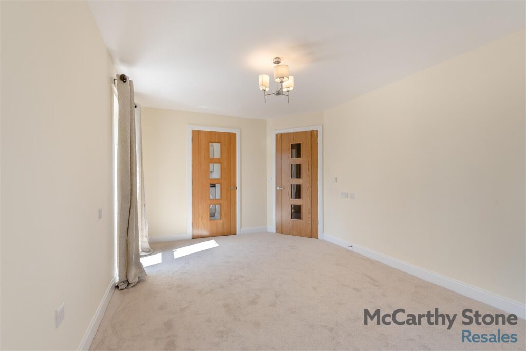 Thorneycroft, Wood Road, Tettenhall, Wolverhampton, West Midlands, WV6 8PR