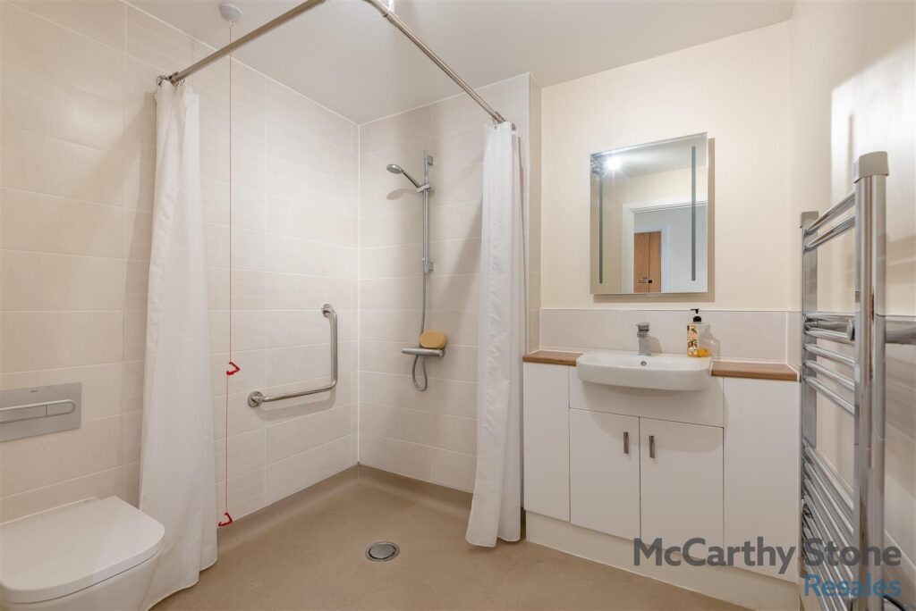 Thorneycroft, Wood Road, Tettenhall, Wolverhampton, West Midlands, WV6 8PR