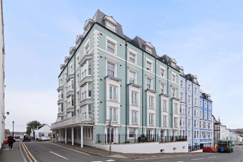 Paxton Court, White Lion Street, Tenby