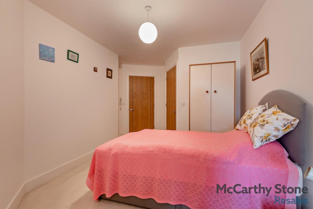 Turner House, St. Margarets Way Midhurst, GU29 9FU
