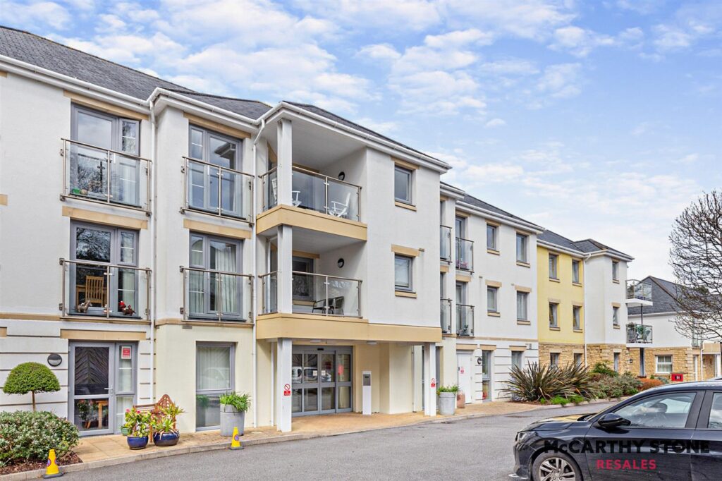 Lys Lander, Tregolls Road, Truro