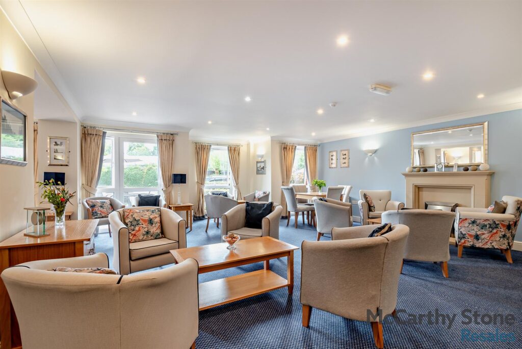 Benedict Court, Western Avenue, Newbury, Berkshire, RG14 1AR