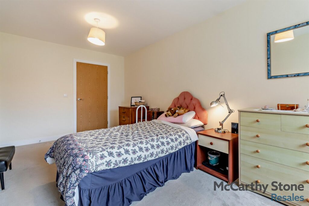 Tyefield Place, High Street, Hadleigh, IP7 5FE