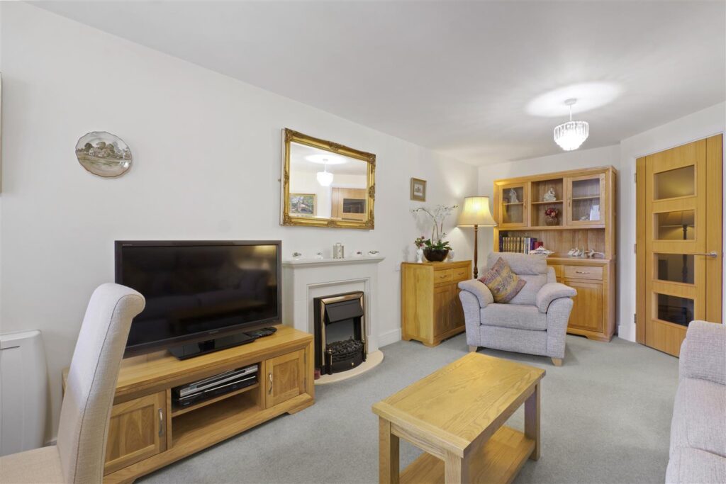 Wilton Court, Southbank Road, Kenilworth, Warwickshire, CV8 1RX